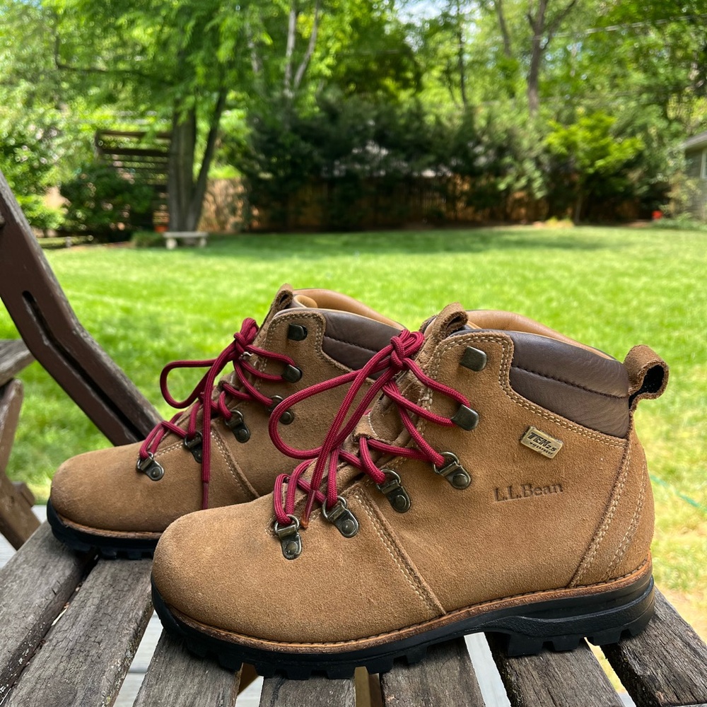 L.L. Bean Brown Suede Lace-Up Boots with Red Laces
